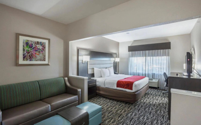 Comfort Suites Lewisville