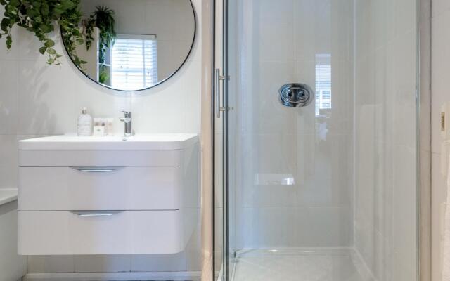 Super Smart Central Brighton Town House | By My Getaways