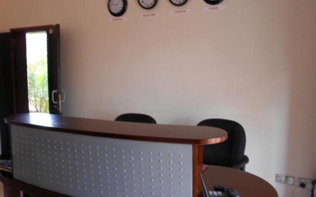 Ci'Sand Suites Hotel