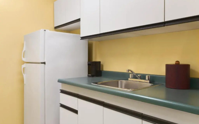 Days Inn & Conference Center - Bridgewater