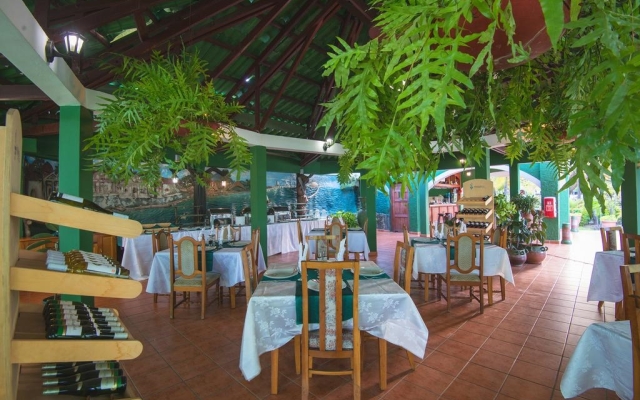 Hotel Jagua, Affiliated by Meliá