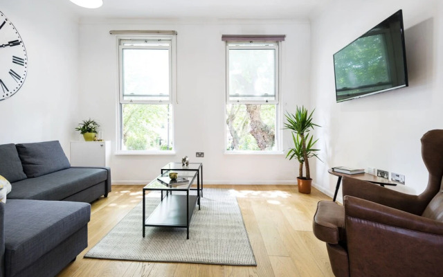 Stamford Brook Apartments