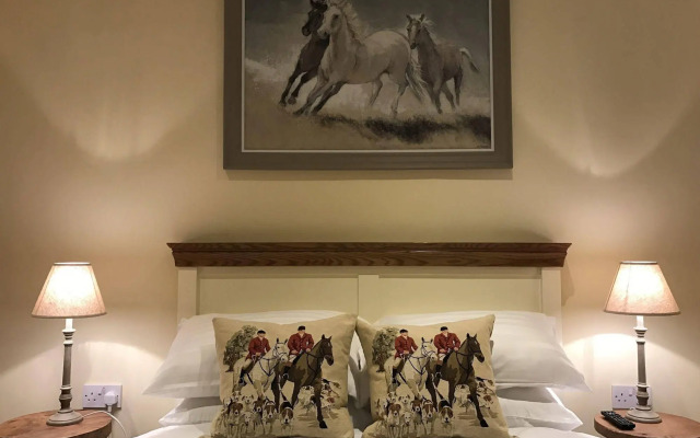 The Lodge at Broadway