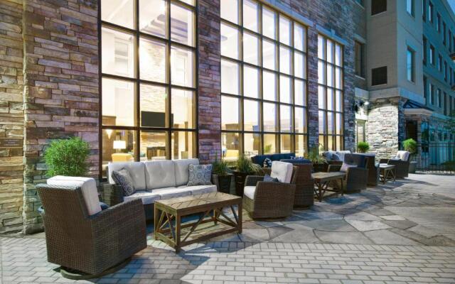 Staybridge Suites Sterling Heights - Detroit by IHG