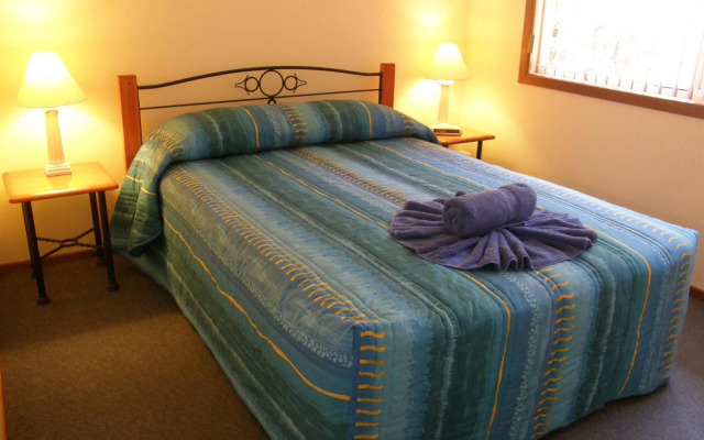 Dolphin Sands Holiday Villas