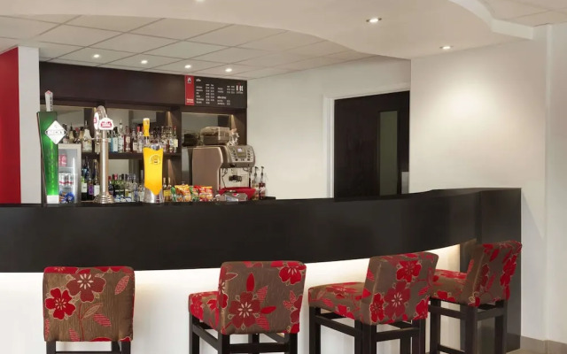 Ramada Wakefield