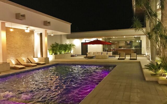 Royal Aqua Luxury Hotel & Spa