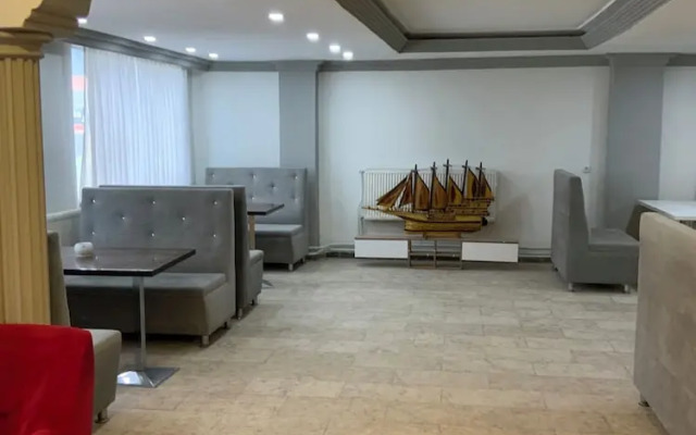 Ararat Hotel