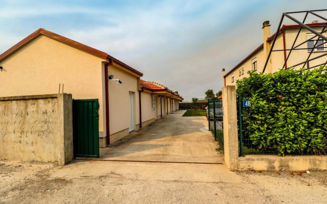 Simo apartments airport Podgorica