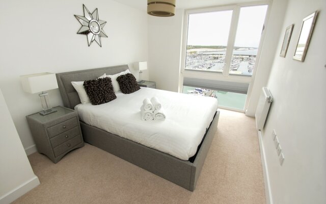 Orion Marina Sea View Parking by Brighton Holiday Lets