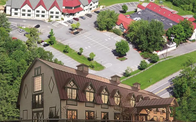 Longfellows Inn and Restaurant