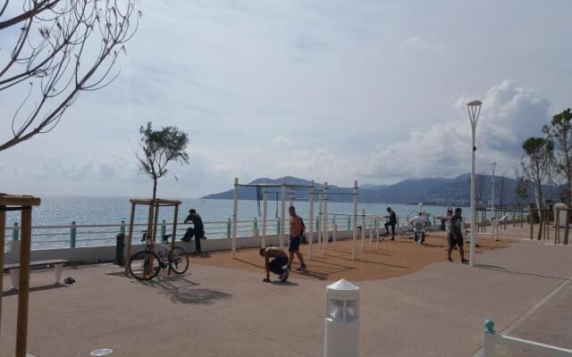 Sea Front Apartment Cannes