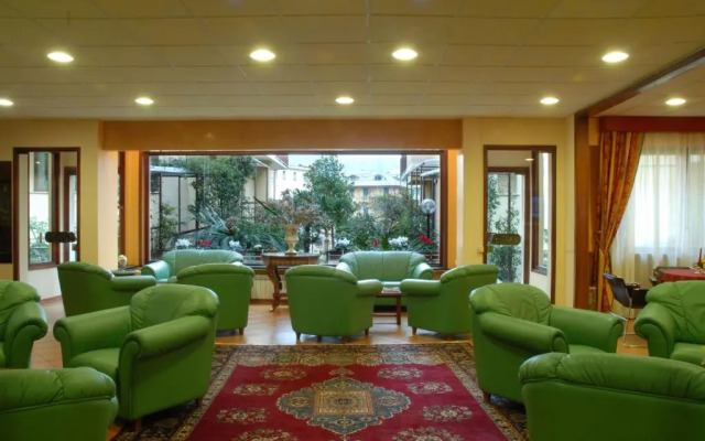 Hotel Mondial