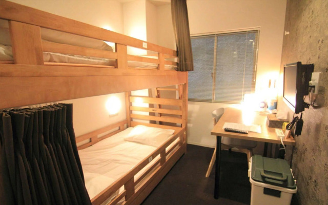 Yadokari Namba Hostel