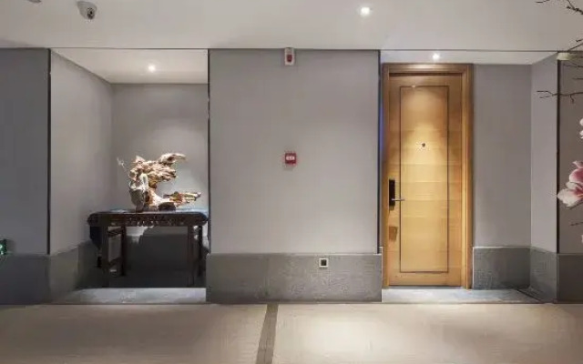 Qianna Baihe Boutique Hotel