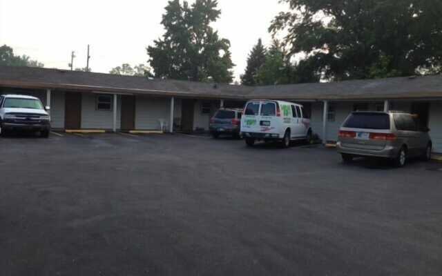 Woodridge Motel
