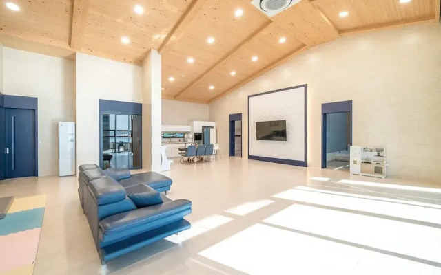 Yeosu Kinolkids Poolvilla