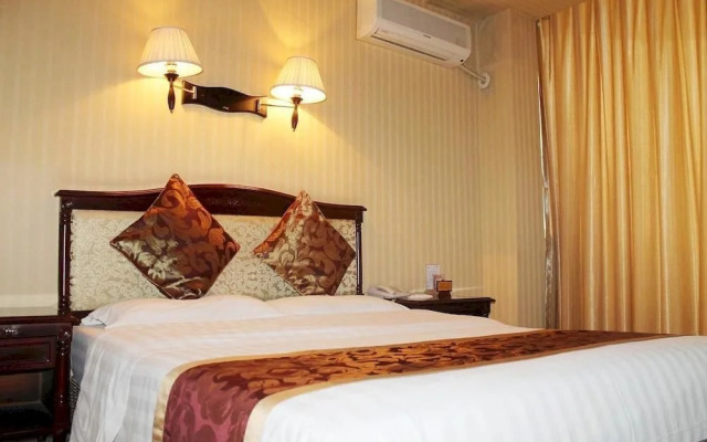 Traffic Hotel Chengdu