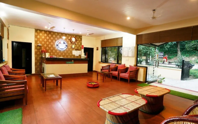Corbett Aroma Park By Royal Collection