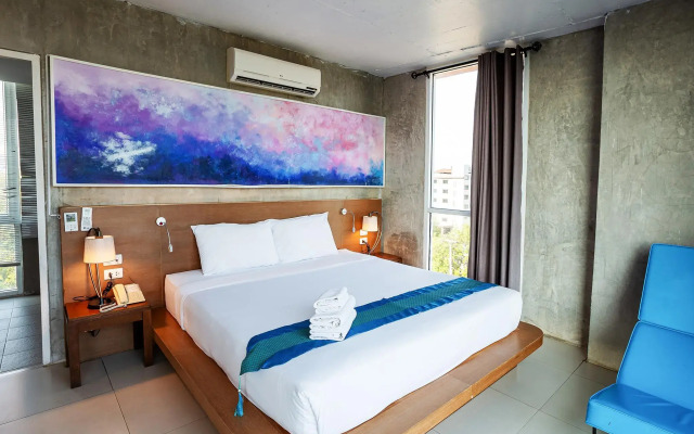 B2 Sea View Pattaya Boutique & Budget Hotel