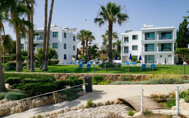 Rododafni Beach Apartments