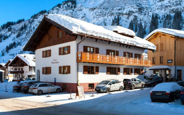 Pension Walserheim