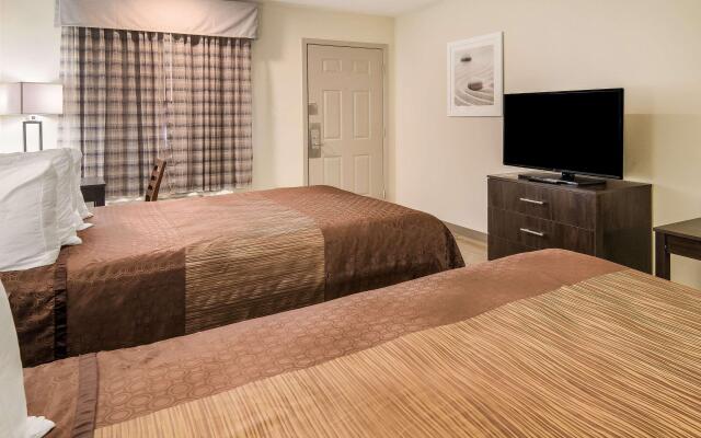 Quality Inn & Suites Dallas - Cityplace