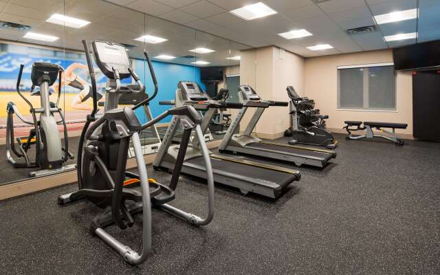 Best Western Plus Isanti