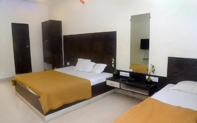 Hotel Radhika Pune