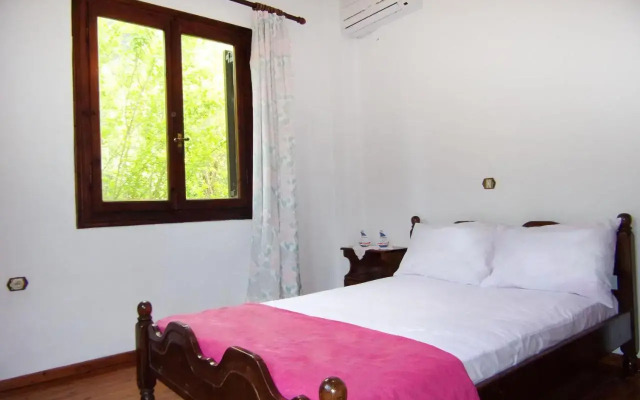 Vaso's Bay House