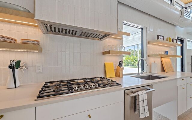 The Windward House 3 Bedroom Home by RedAwning