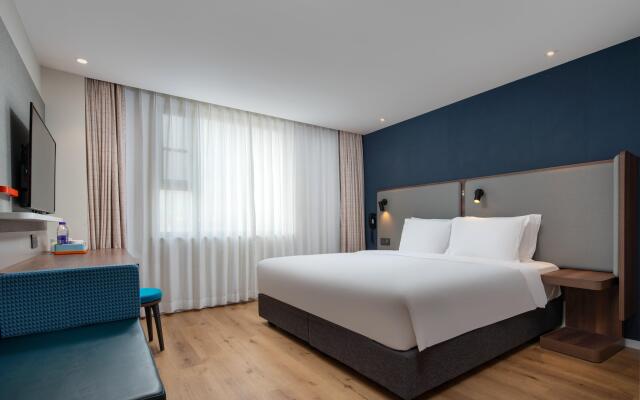 Holiday Inn Express Sanya Bay by IHG