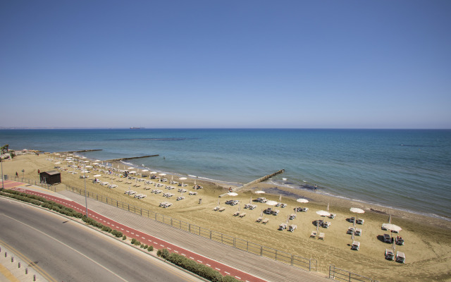 Costantiana Beach Hotel Apartments