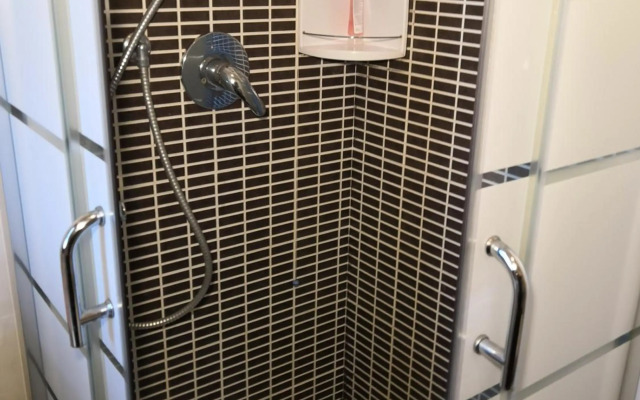 ValeValeHome - fully equipped kitchen, reserved parking, big garden