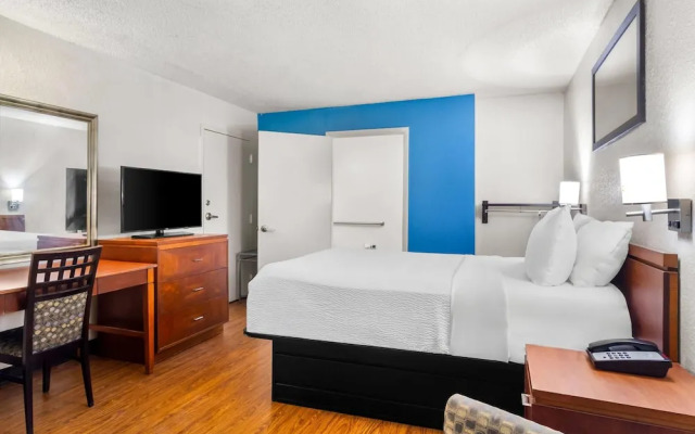 Travelodge Suites MacClenny