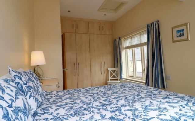 3 Coach House Mews