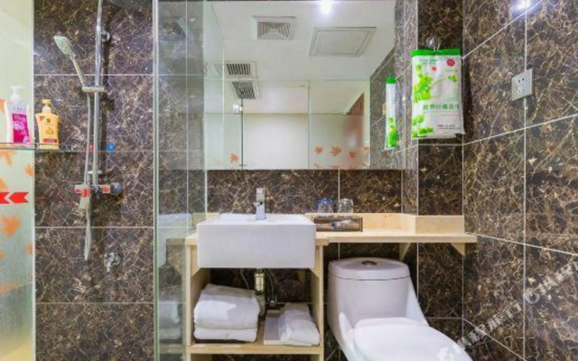 Hui Long Hotel