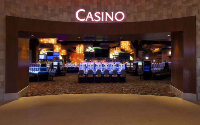 Twin Arrows Navajo Casino Resort