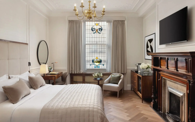 The Queens Gate Hotel