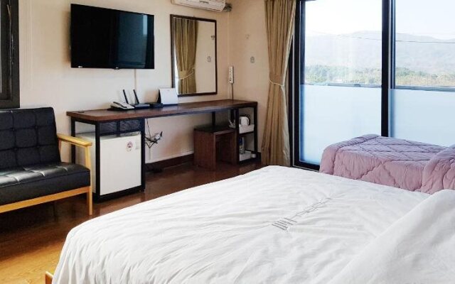 Goodstay Motel Hill