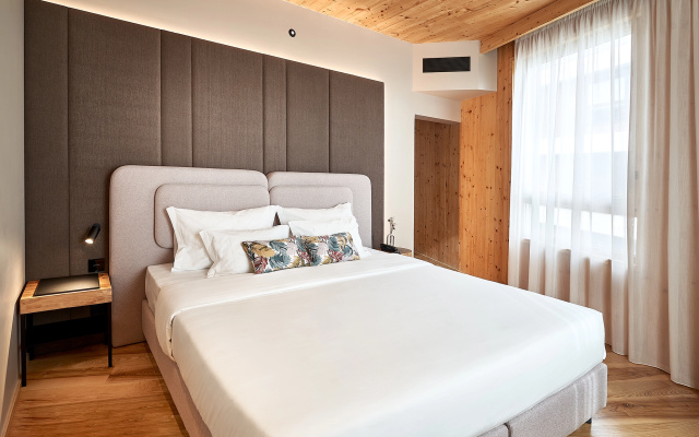 The Log Porto Hotel by Piamonte Hotels - Image 3
