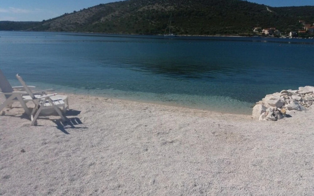 Holiday Home Josko - 50 m From Beach - H