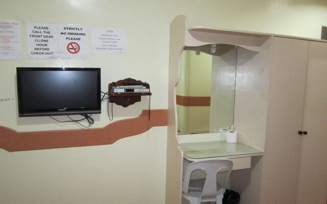 Golden Stallion Suites