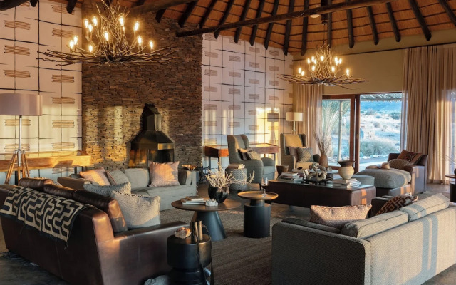 Sandfontein Lodge & Nature Reserve