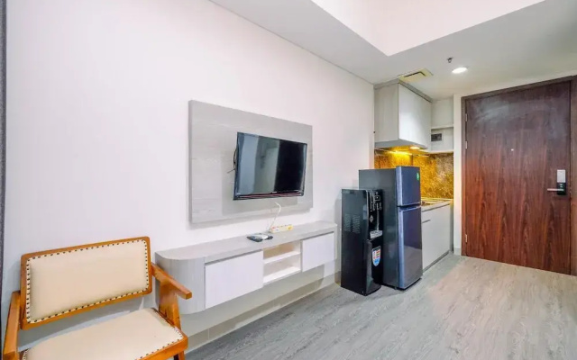Homey And Restful Studio Lrt City Bekasi Apartment