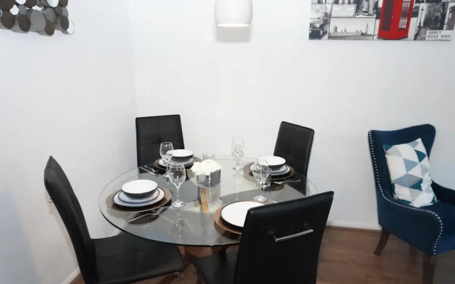 4guests-parking-2br-familyfriendly