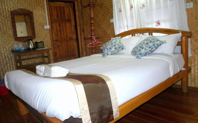 Suandarbporn Resort Mae Sot