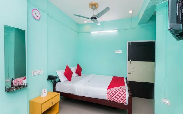 OYO Flagship 10471 Hotel Samrat Palace