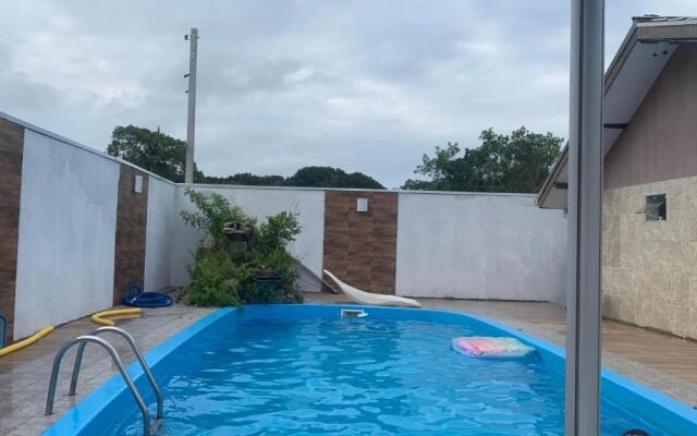 Casa c piscina matinhos S Etiene