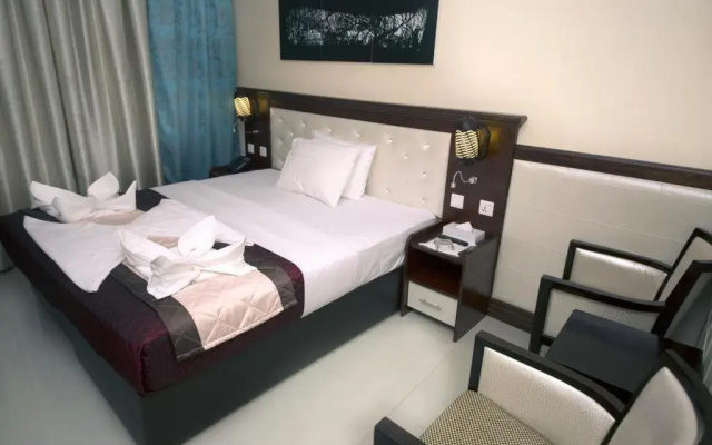 Hotel Maharaja Continental